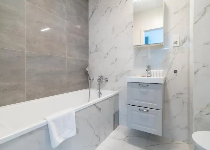 Park Slaski Charming By Bookinghost