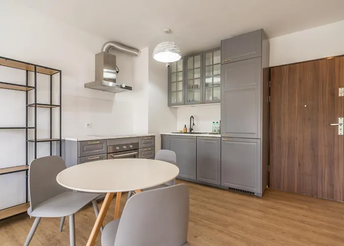 Park Slaski Charming By Bookinghost קטוביץ